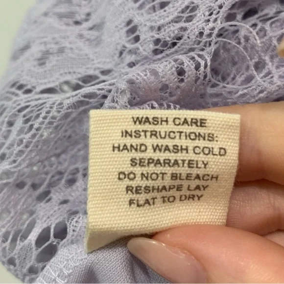 SOLD Light lavender lace detail high neck top size small
(paper + tee) - Picture 13 of 16